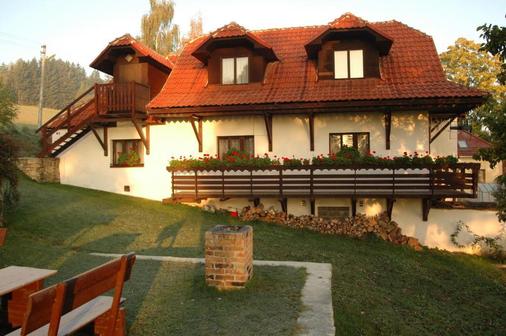 Penzion Dvur Obora  Exterior foto